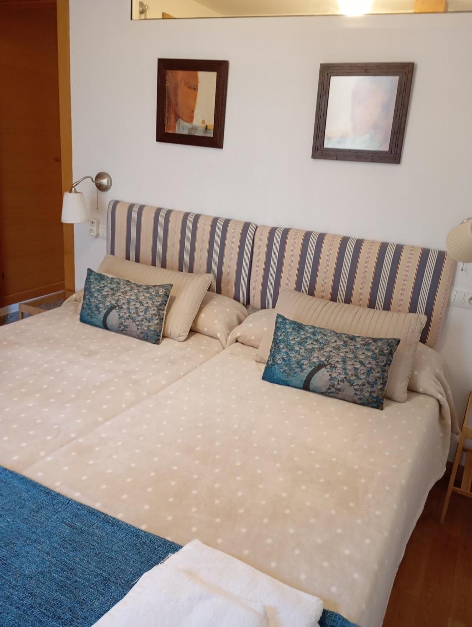 Apartamentos El Camino Villafranca Del Bierzo Extérieur photo